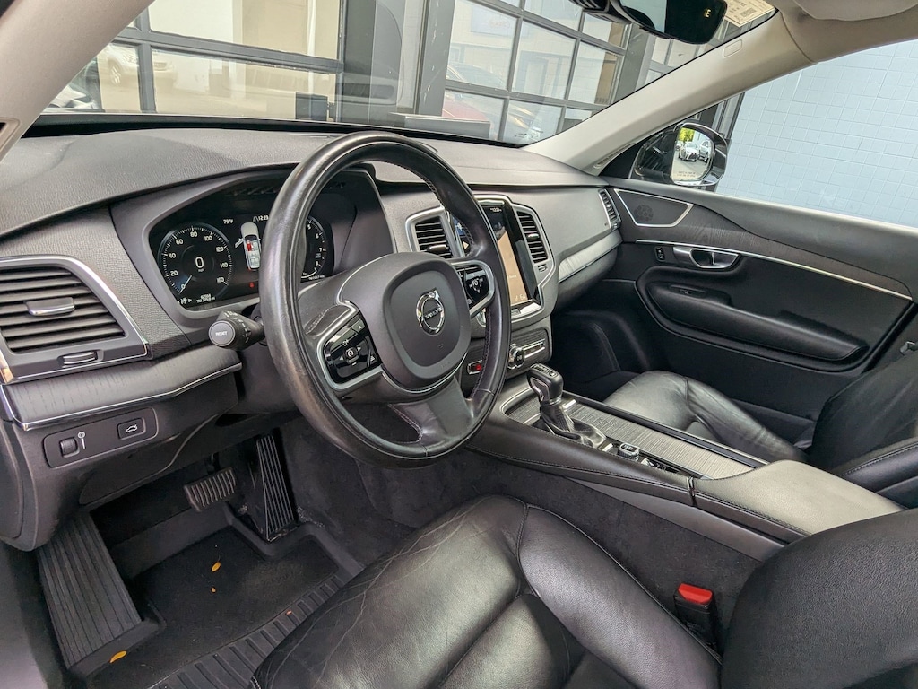 Used 2020 Volvo XC90 Momentum T5 AWD Momentum 7 Passenger
