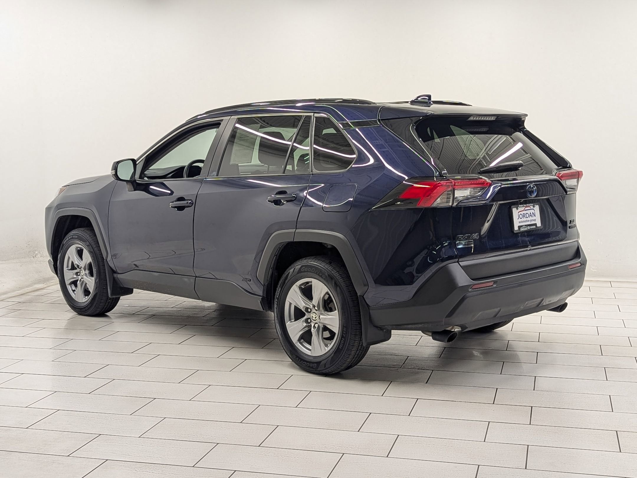 Used 2022 Toyota RAV4 XLE with VIN 4T3RWRFV4NU055308 for sale in Northfield, Minnesota