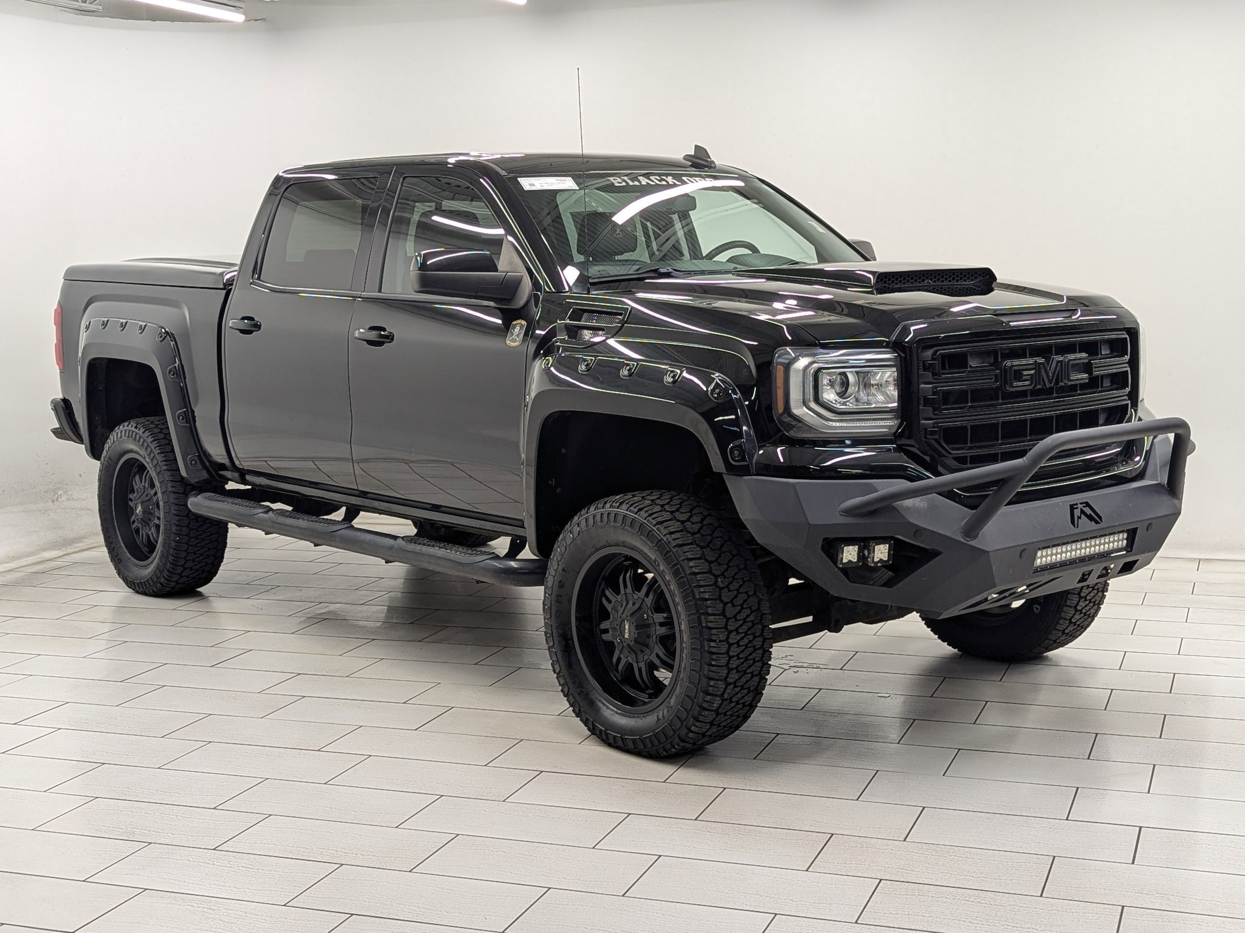 Used 2016 GMC Sierra 1500 SLE with VIN 3GTU2MEC5GG135213 for sale in Mishawaka, IN