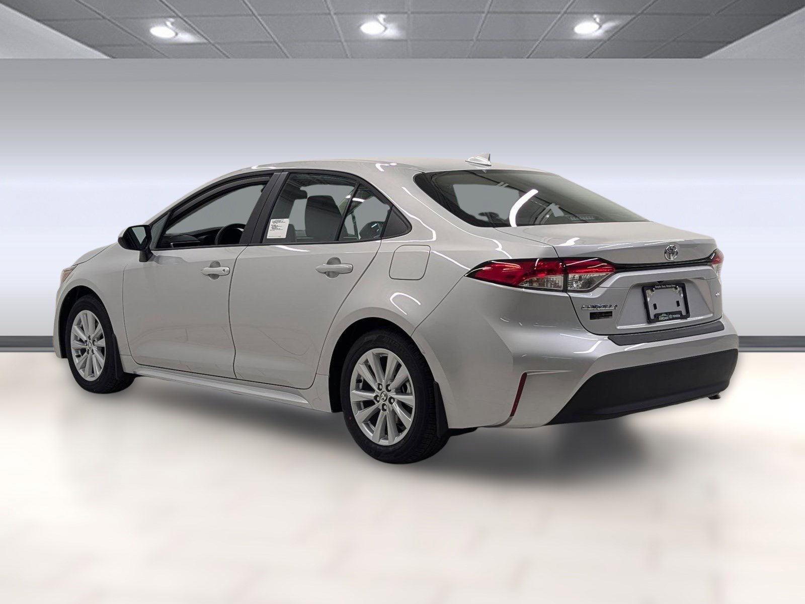 2026 Toyota Corolla LE photo 2