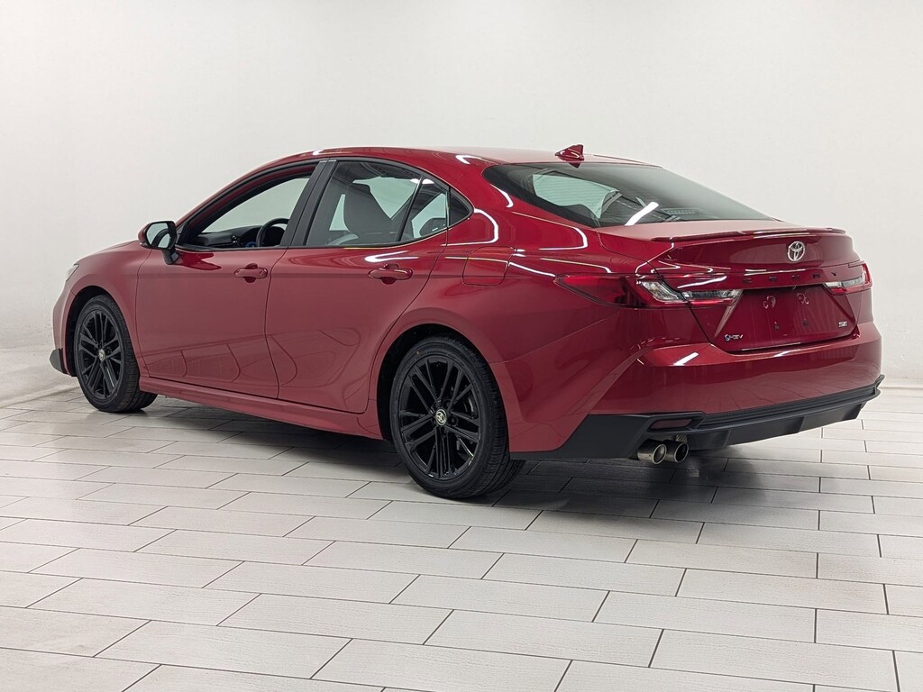 Used 2025 Toyota Camry SE SE