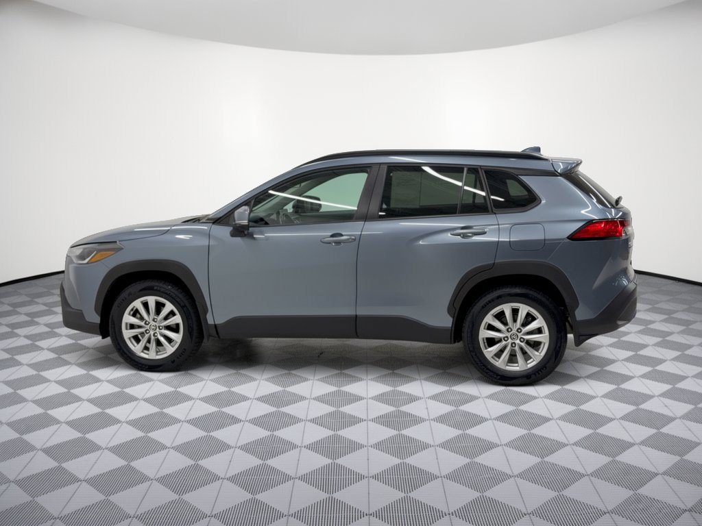 Used 2023 Toyota Corolla Cross LE LE 4WD