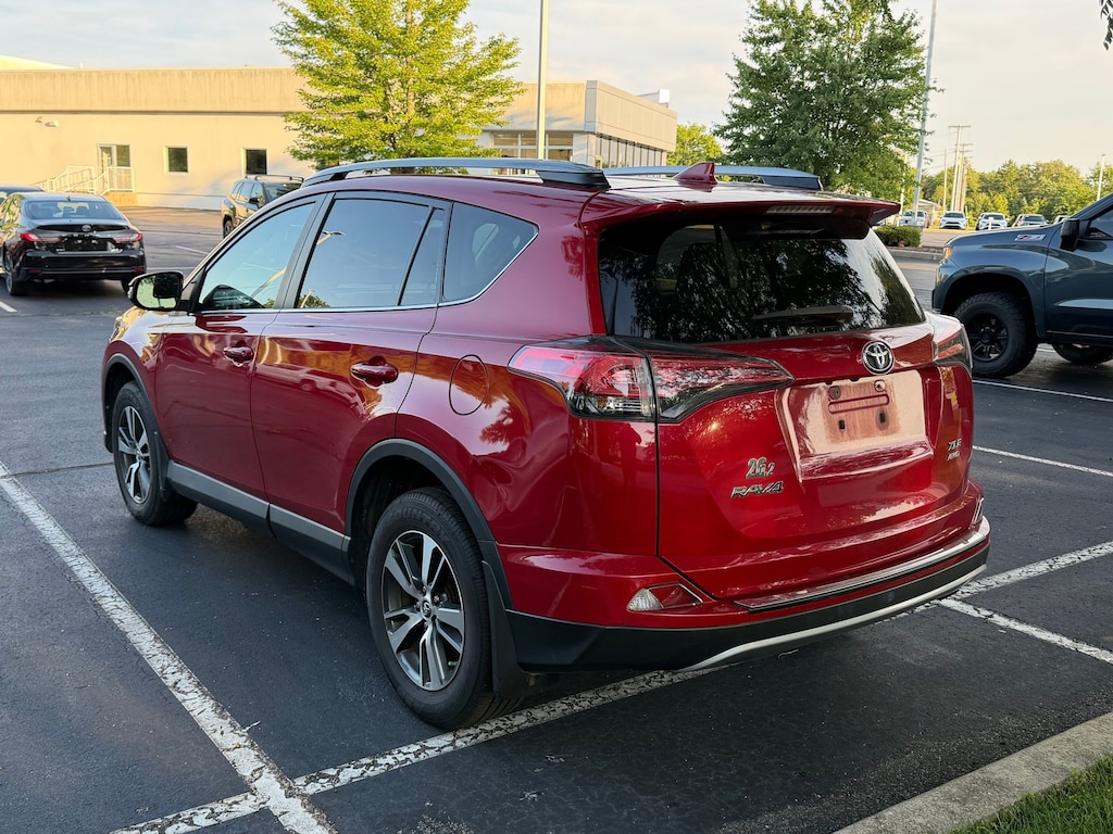 Used 2017 Toyota RAV4 XLE XLE AWD