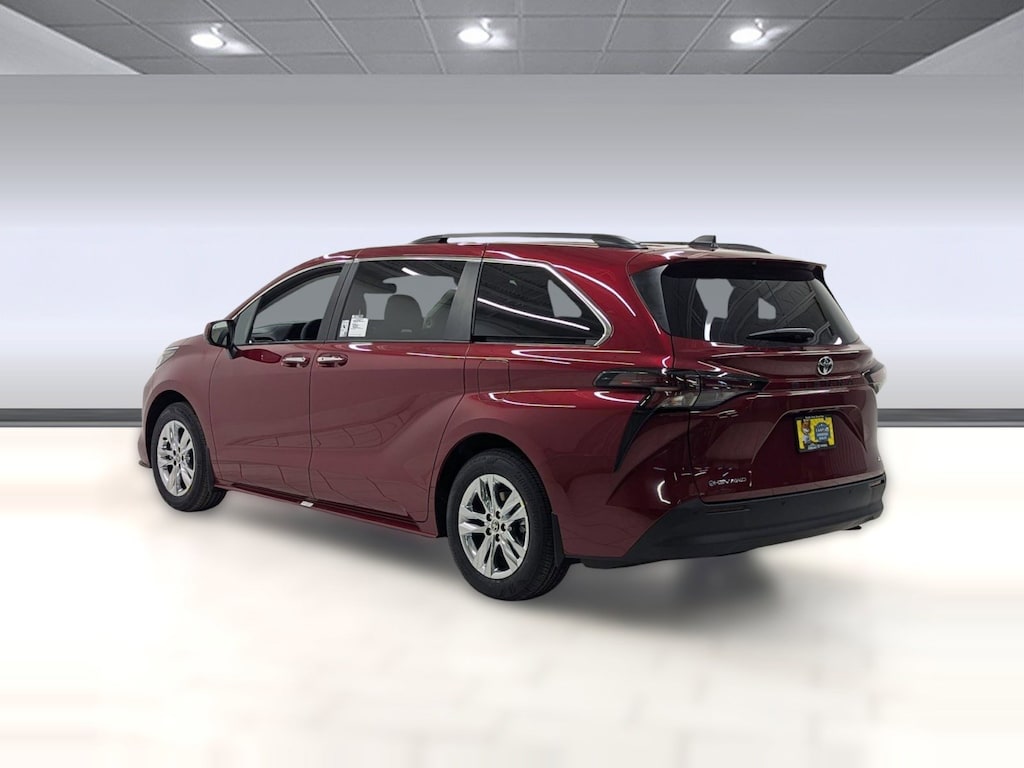 New 2026 Toyota Sienna XLE 7 PASSENGER