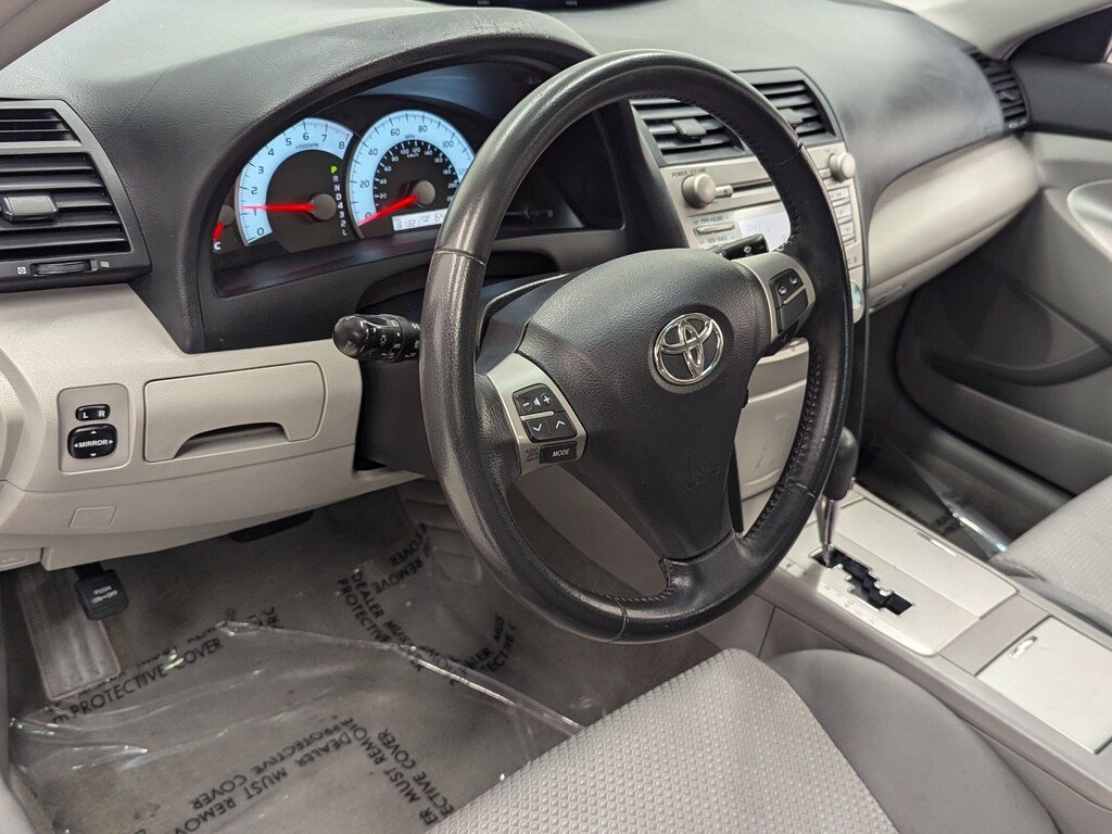 Used 2007 Toyota Camry SE Sedan