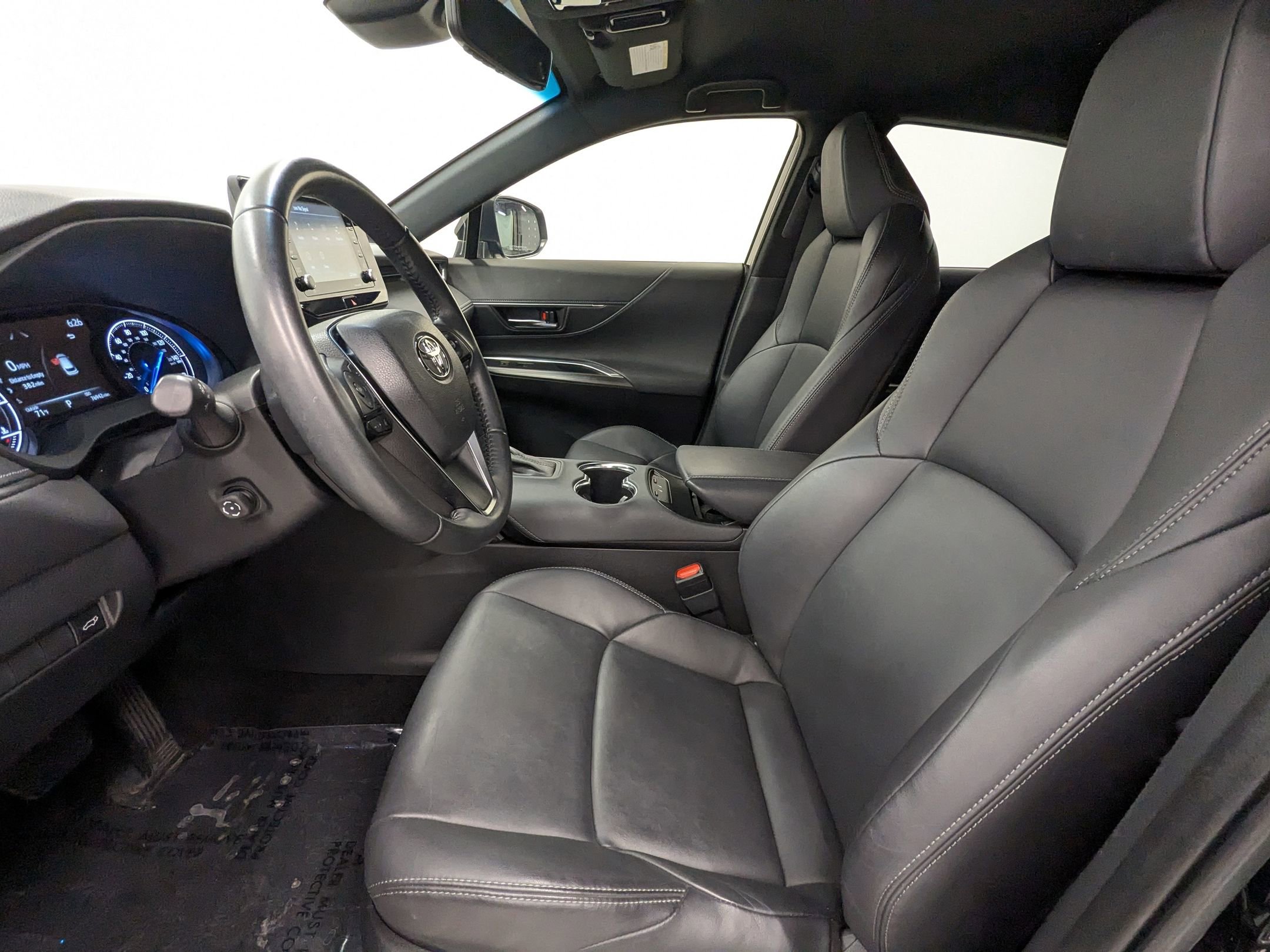 2022 Toyota Venza XLE photo 4
