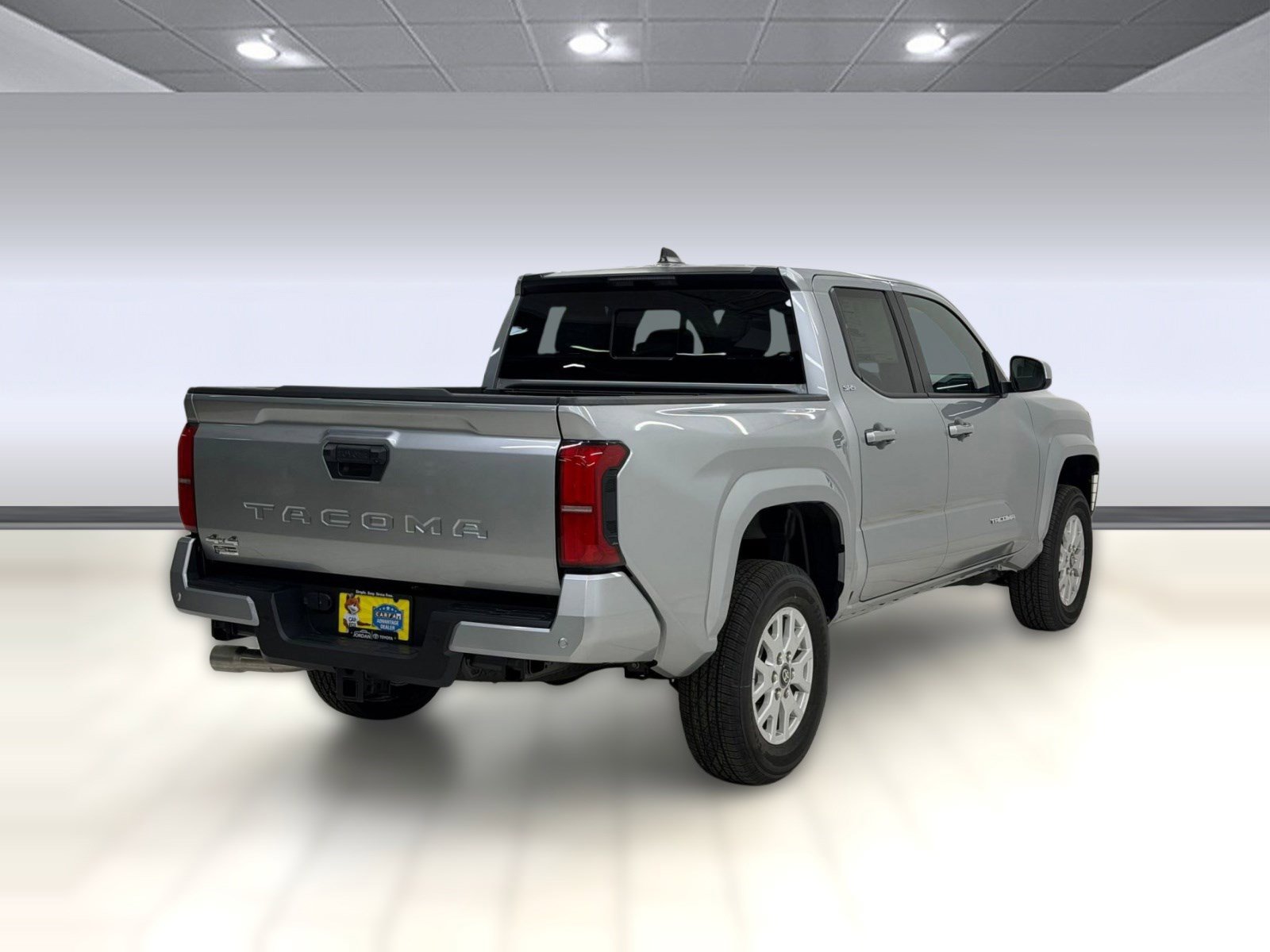 2026 Toyota Tacoma SR5 - Photo 7