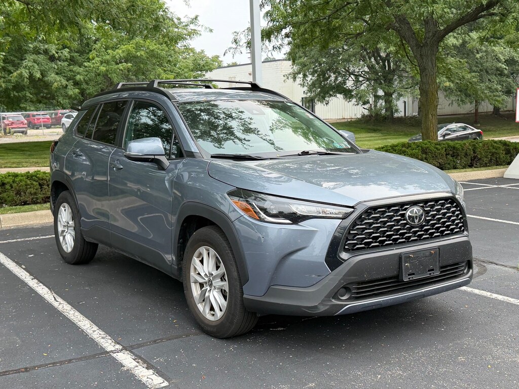 Used 2022 Toyota Corolla Cross LE LE 4WD
