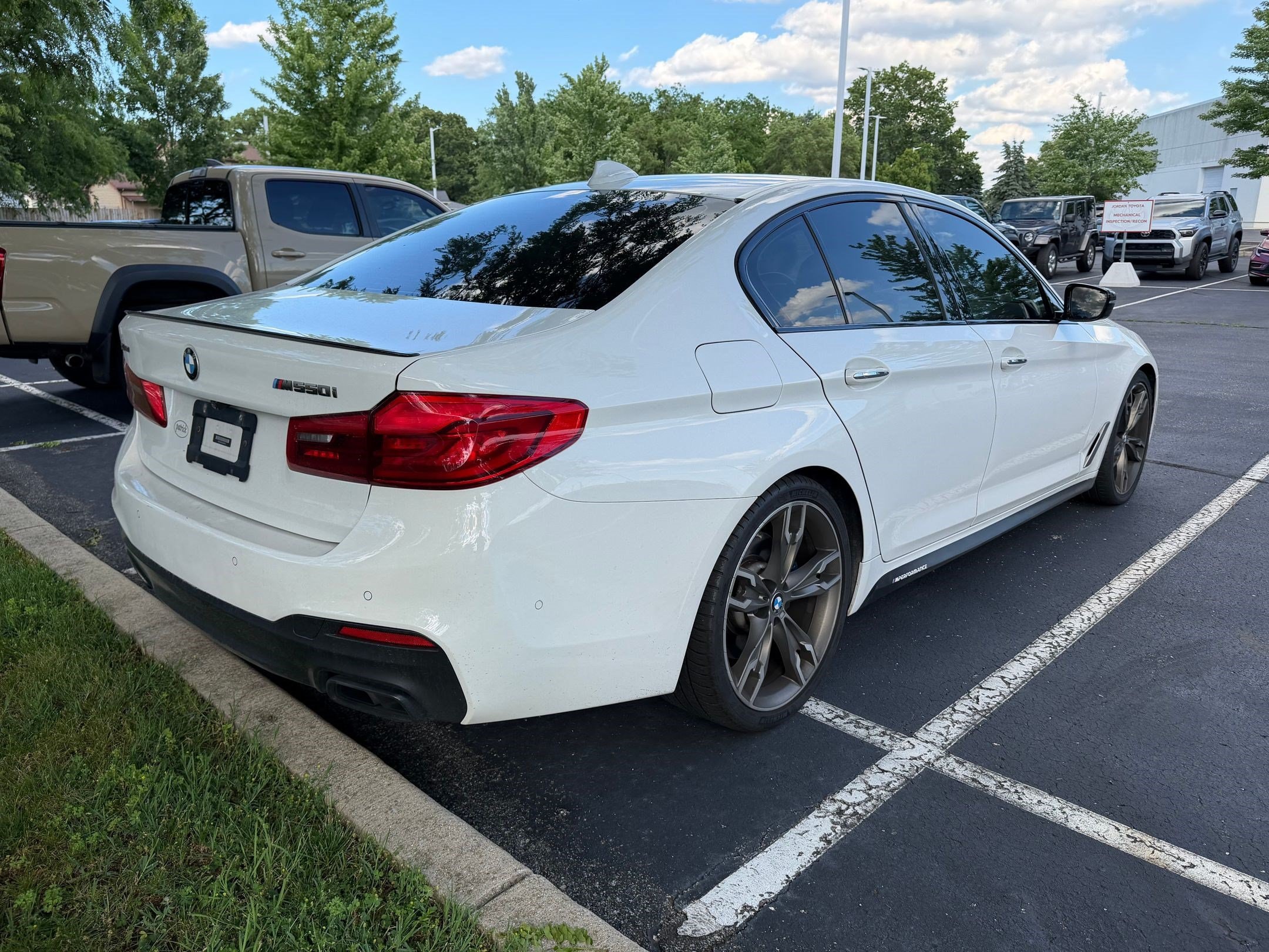 5 Series M550i XDrive Sedan