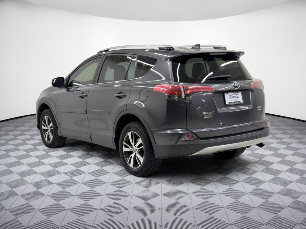 Used 2016 Toyota RAV4 XLE AWD XLE