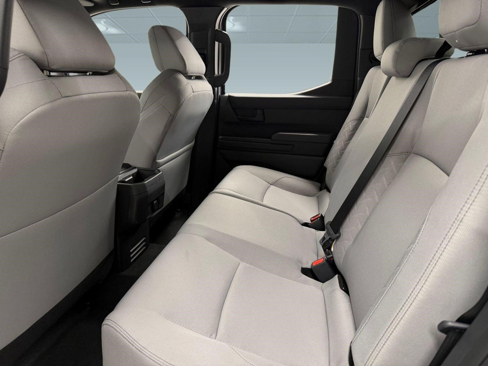 2026 Toyota Tacoma SR5 - Photo 21