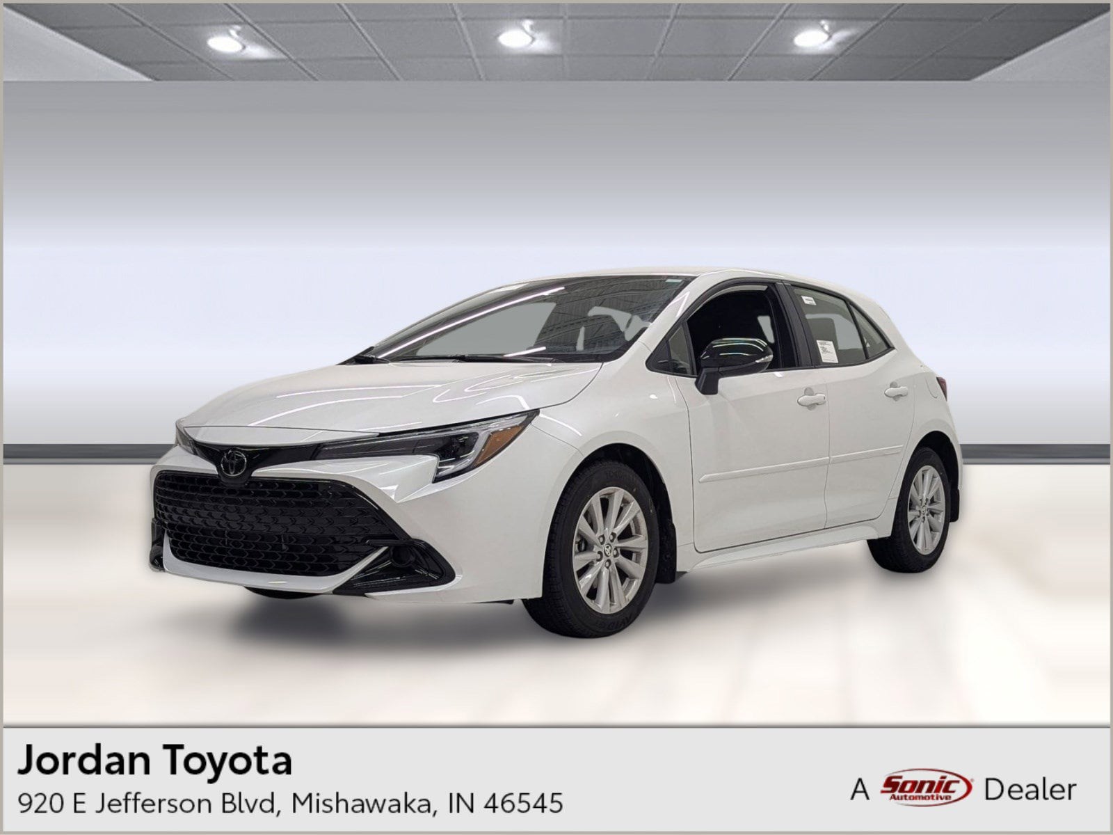 2026 Toyota Corolla Hatchback SE's photo