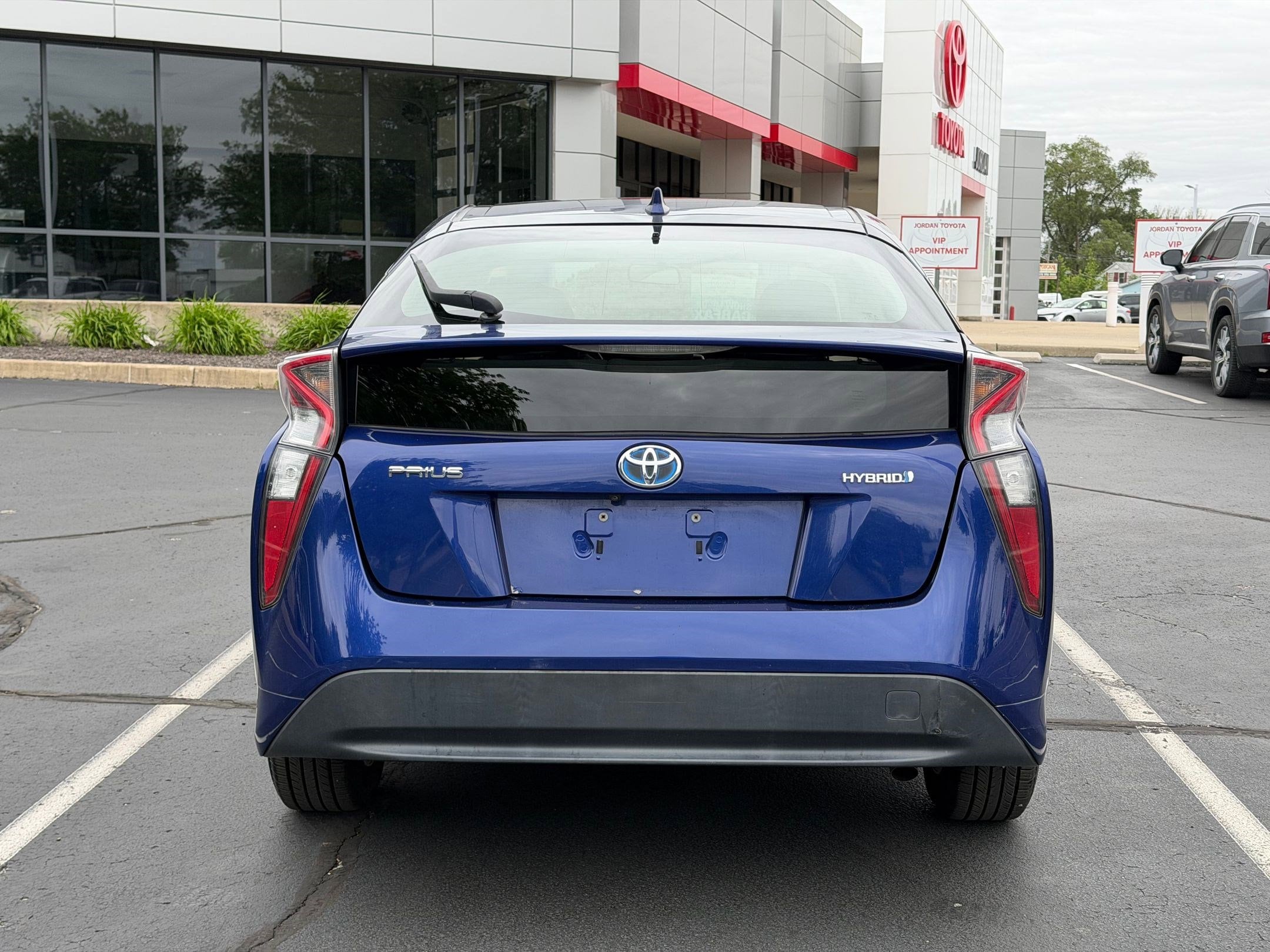 2016 Toyota Prius Two - Photo 8