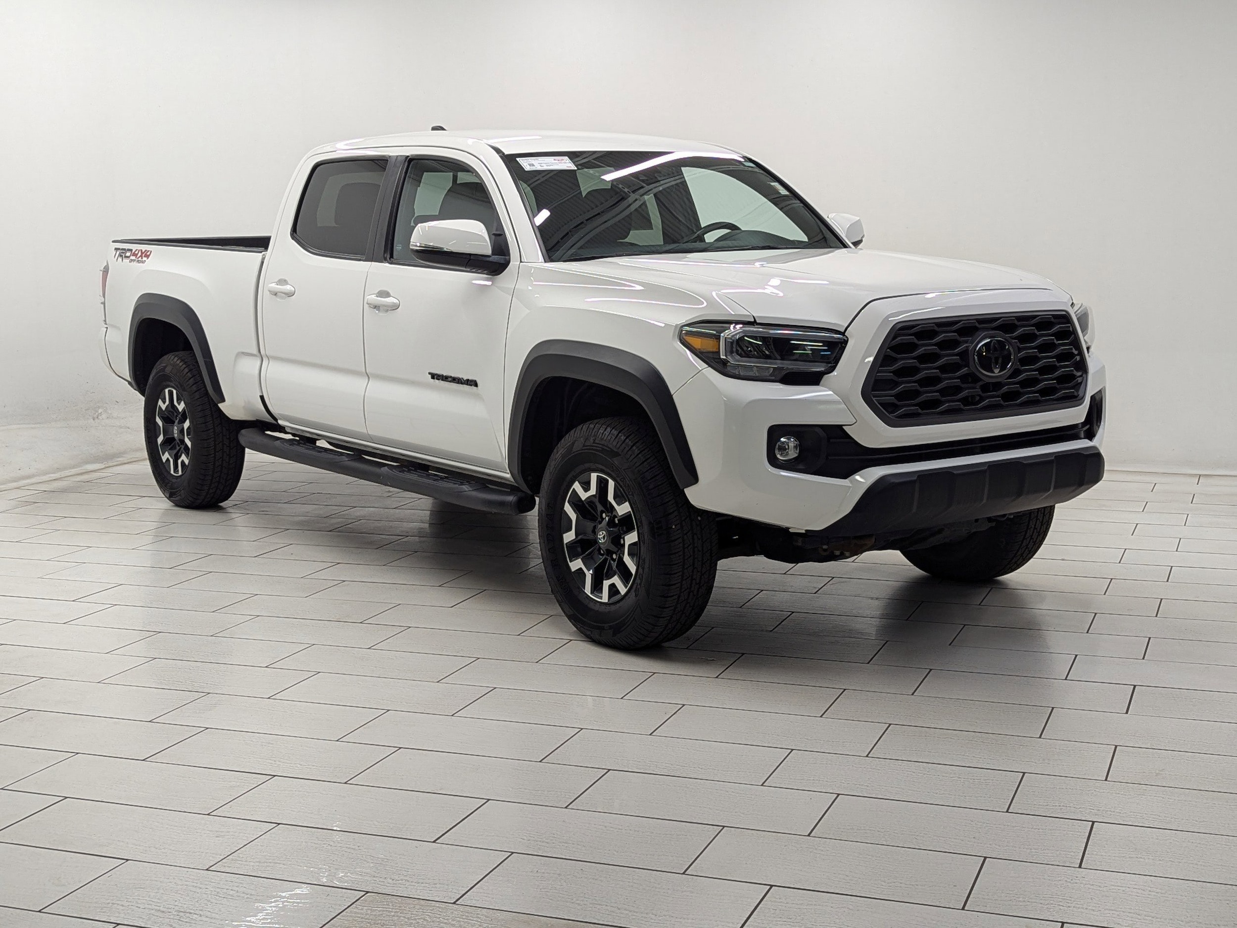 Used 2022 Toyota Tacoma TRD Off Road with VIN 3TMDZ5BN4NM125035 for sale in Mishawaka, IN