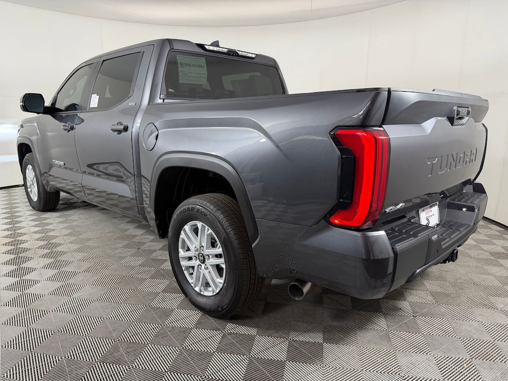 New 2026 Toyota Tundra SR5 SR5 CREWMAX 5.5