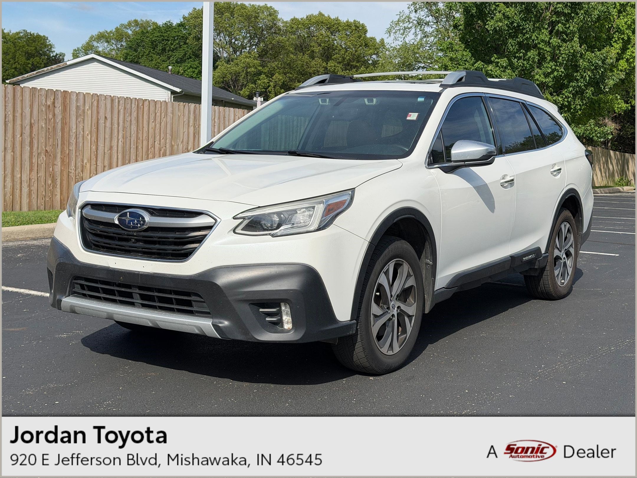 2020 Subaru Outback Touring's photo