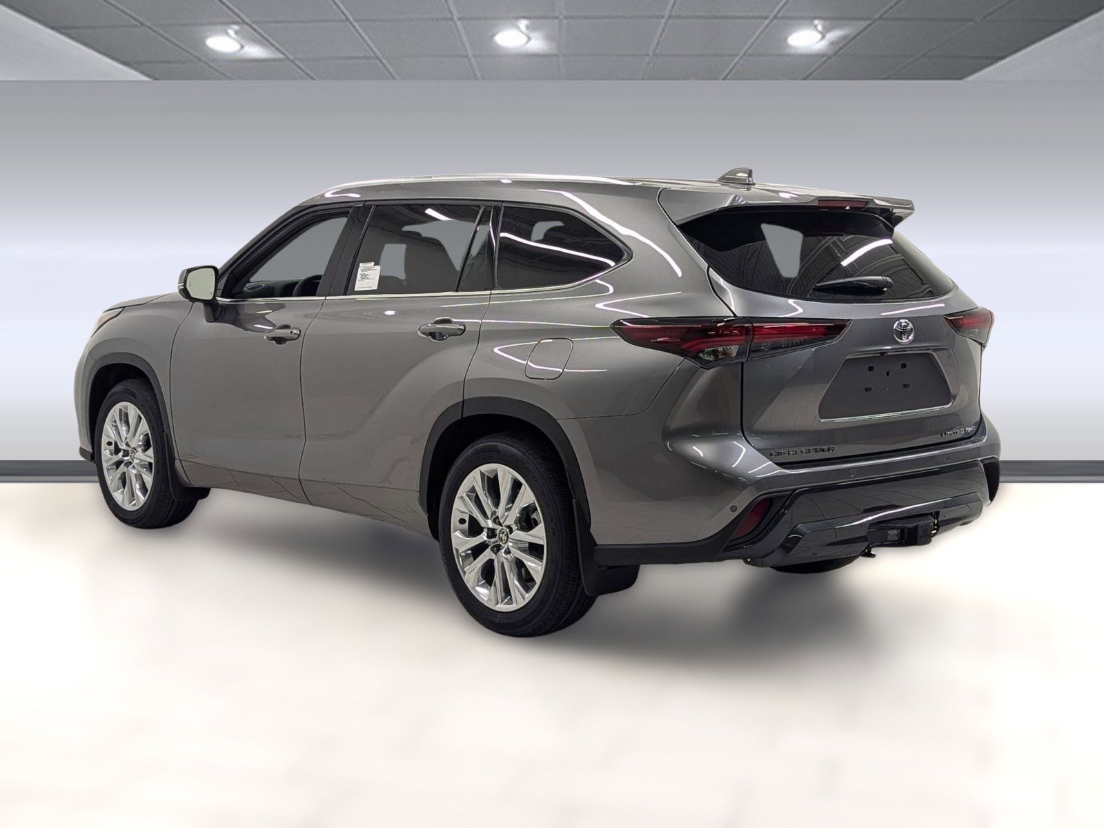 2026 Toyota Highlander Limited photo 2