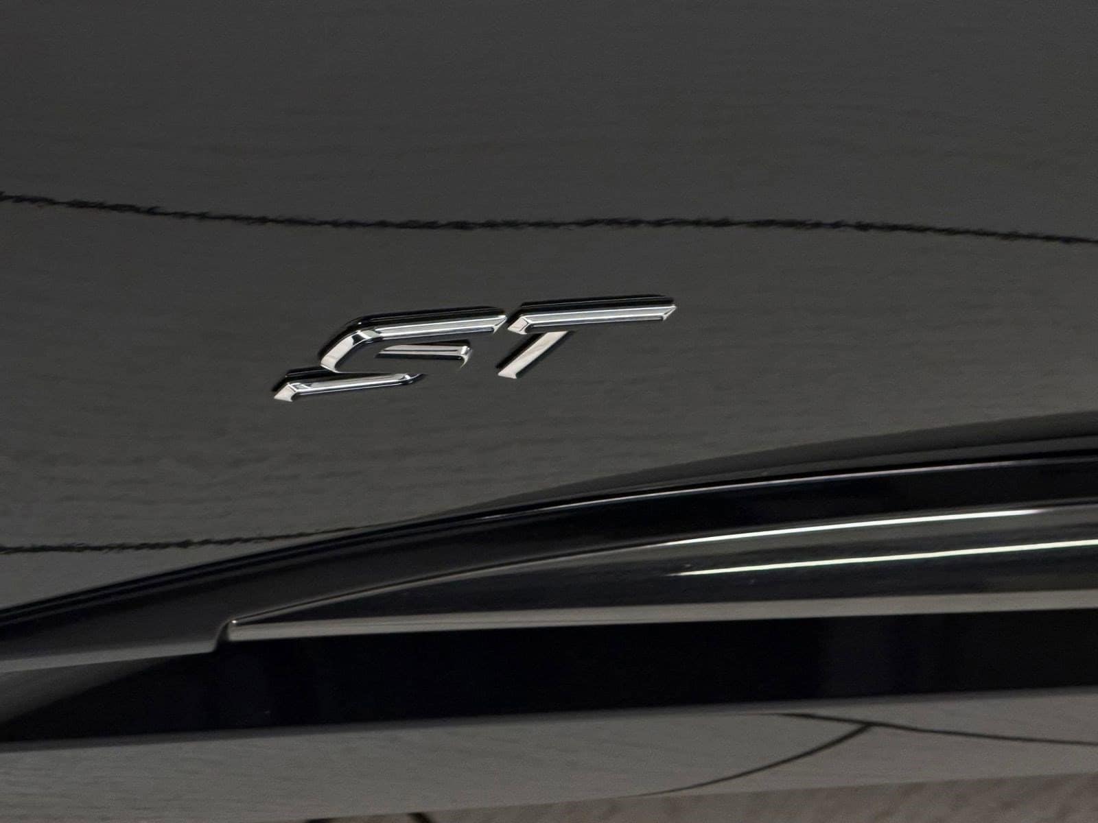 2025 Buick Envision Sport Touring - Photo 33