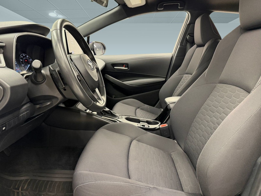 Used 2024 Toyota Corolla Hatchback SE SE CVT