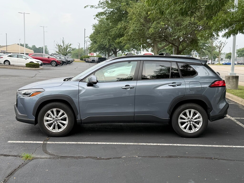 Used 2022 Toyota Corolla Cross LE LE 4WD