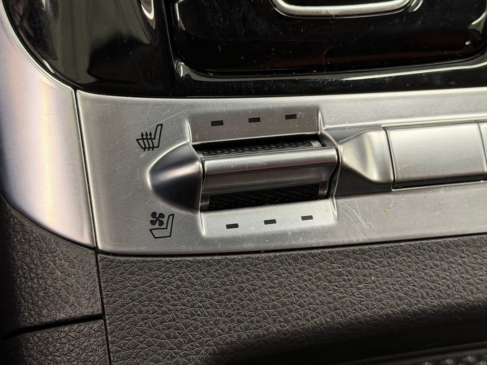 2024 Kia Carnival SX - Photo 32