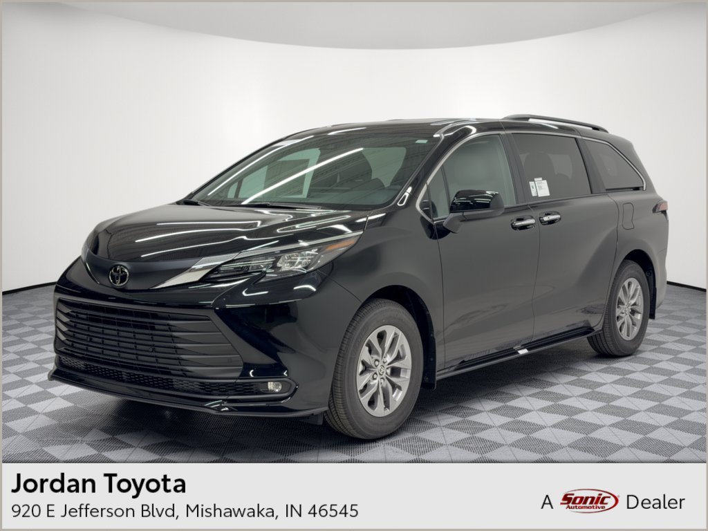 2026 Toyota Sienna XLE 7 PASSENGER