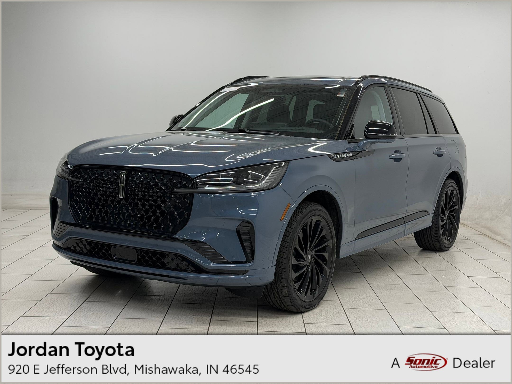 2025 Lincoln Aviator Reserve AWD's photo