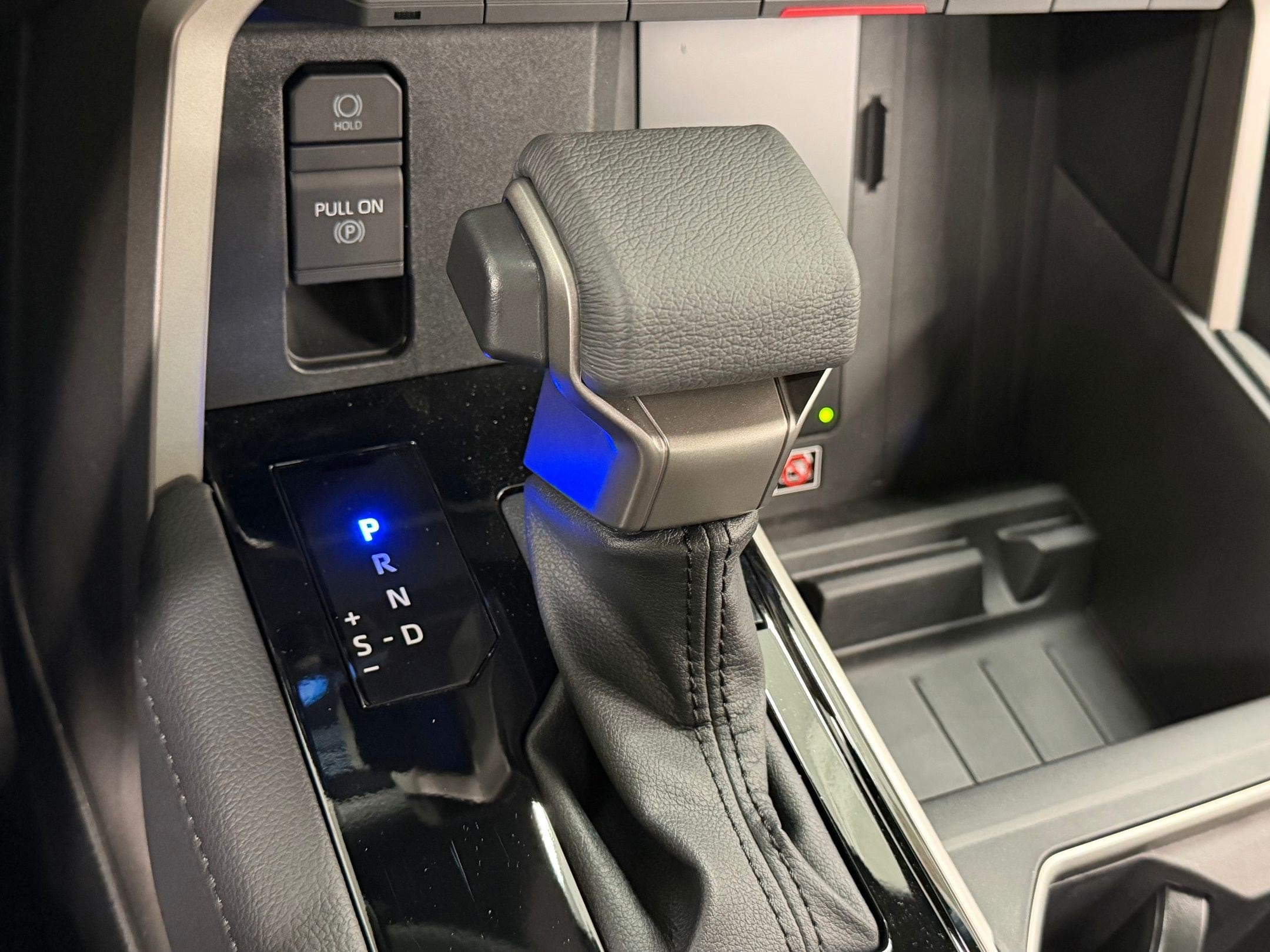 2026 Toyota Tundra Limited - Photo 17