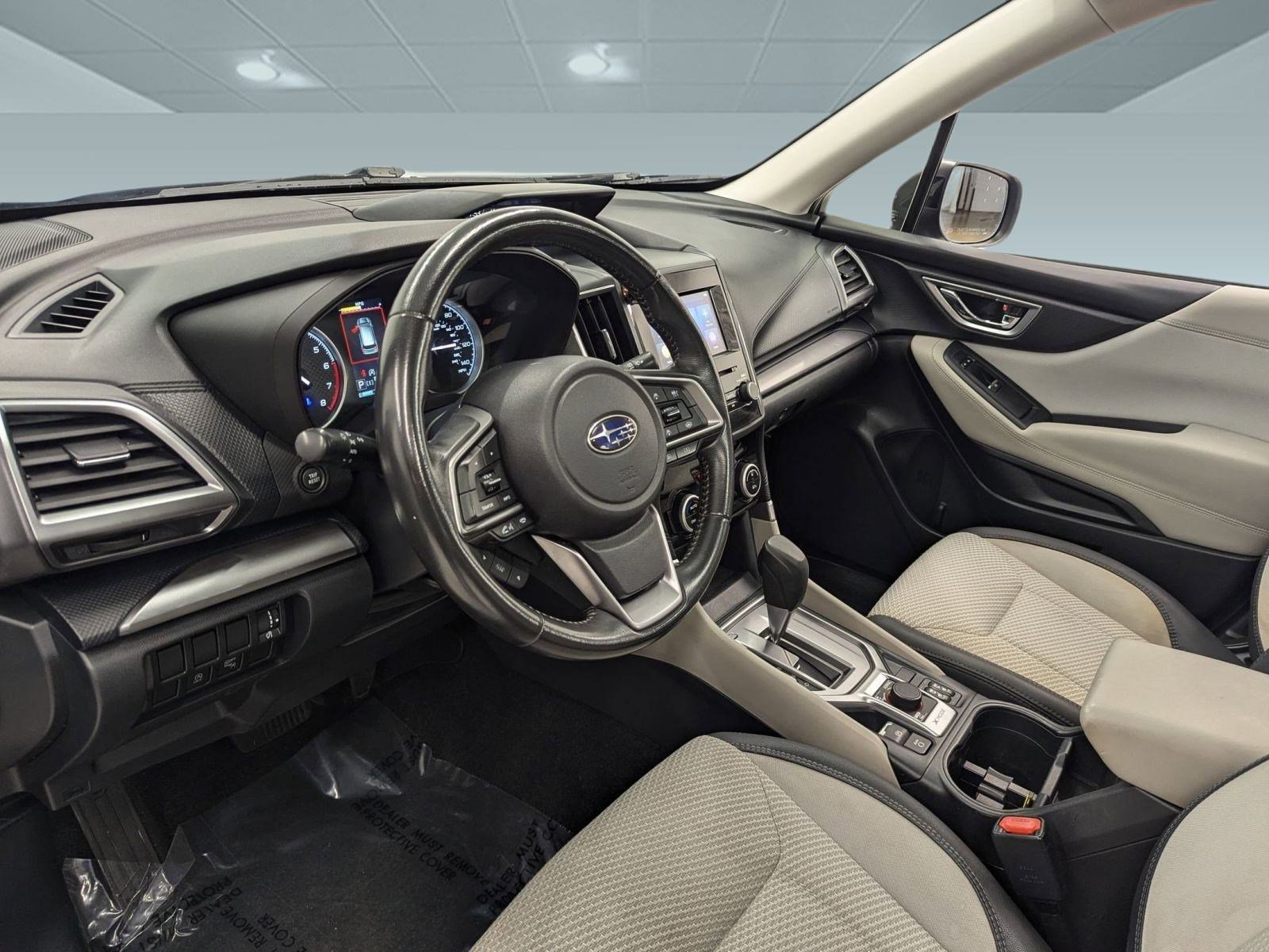 2020 Subaru Forester Premium photo 3