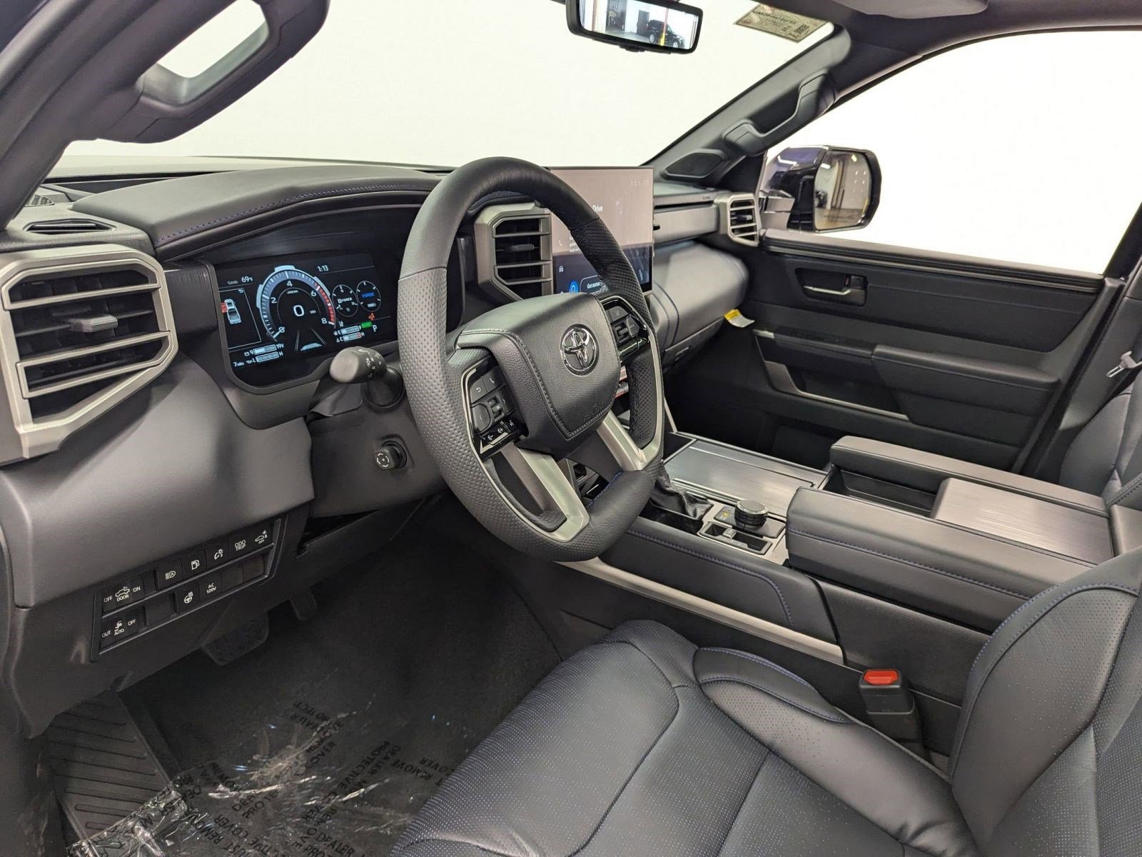 2026 Toyota Tundra Platinum CrewMax photo 3