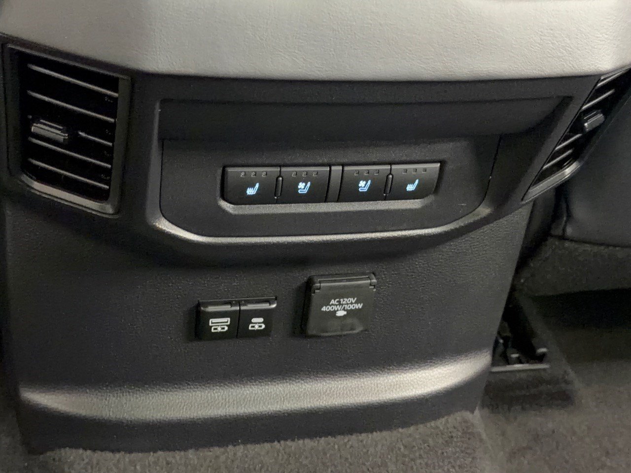 2026 Toyota Tundra Platinum - Photo 33