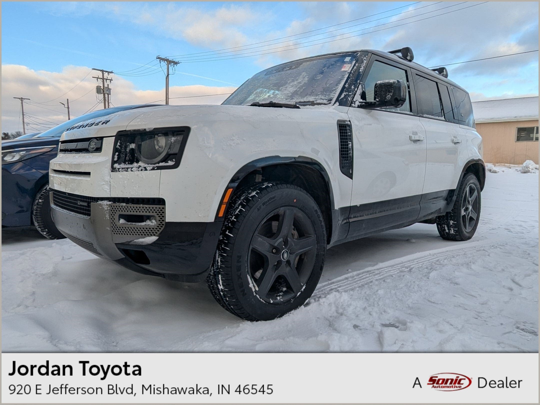 2022 Land Rover Defender X-Dynamic SE's photo