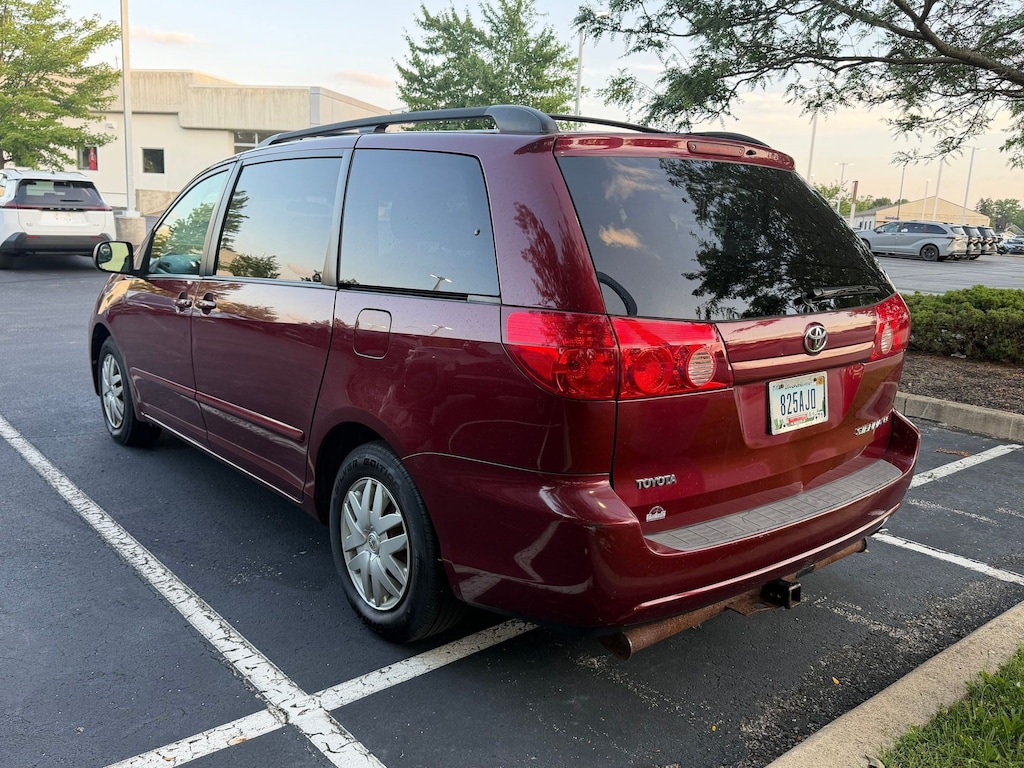 Used 2008 Toyota Sienna LE Van