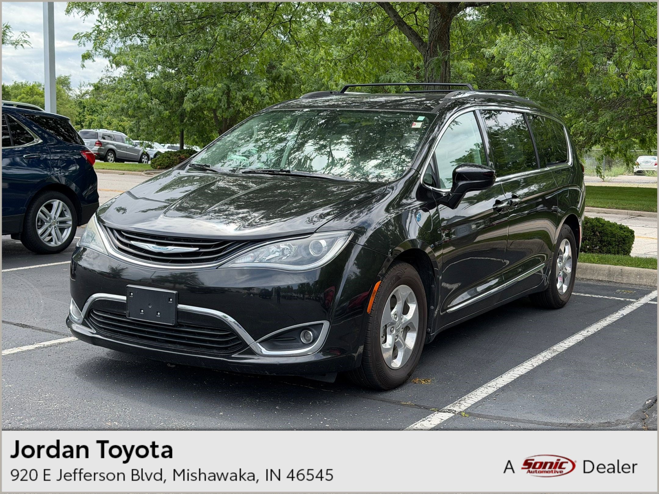 Pacifica Hybrid Touring L Hybrid Touring L FWD