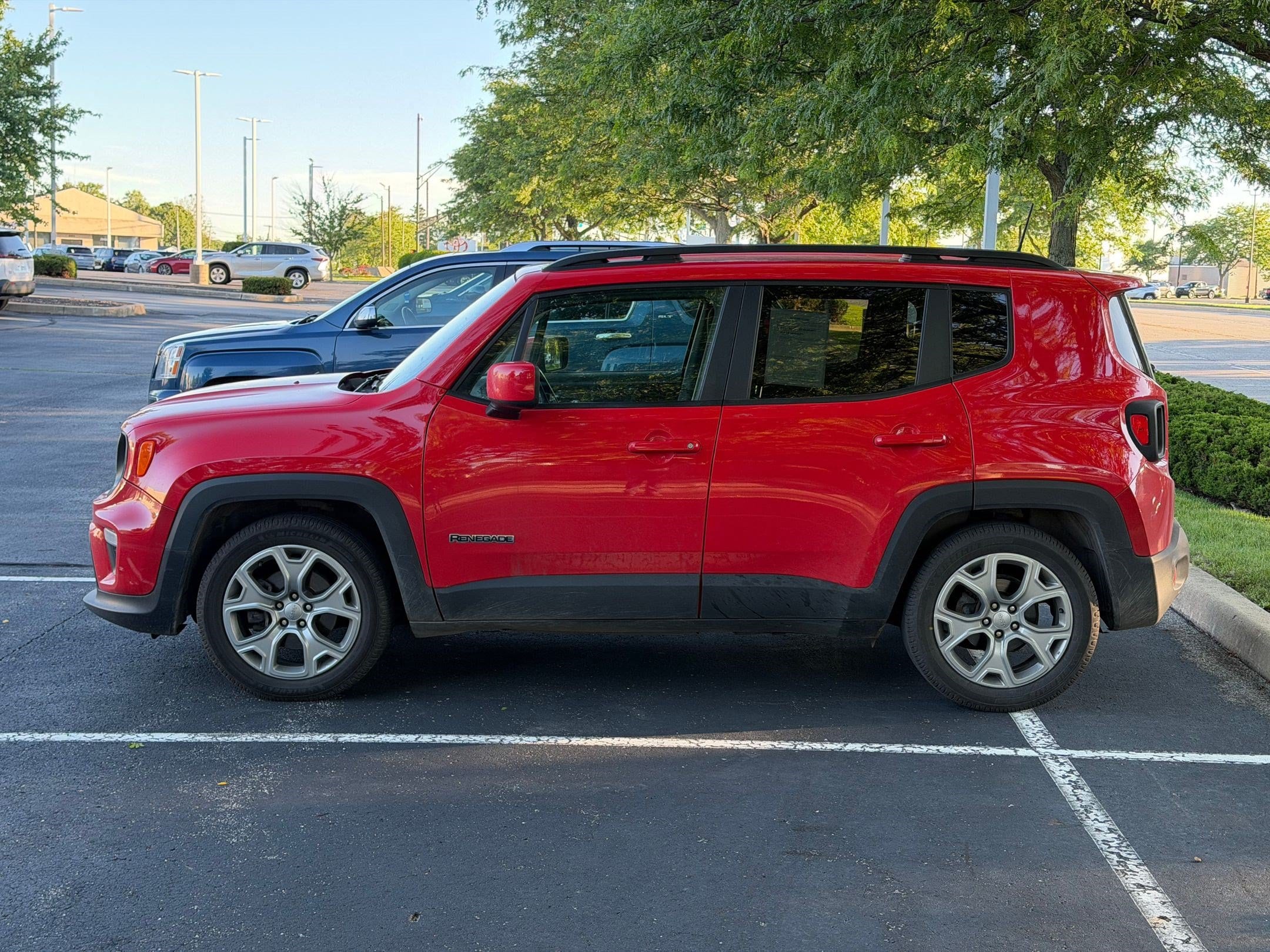 Used 2019 Jeep Renegade Latitude with VIN ZACNJABB5KPK57401 for sale in Mishawaka, IN