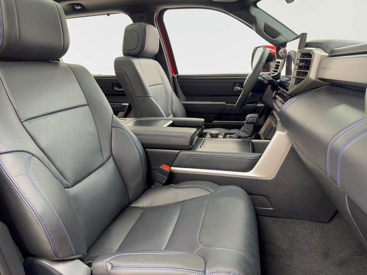 2026 Toyota Tundra Platinum - Photo 29