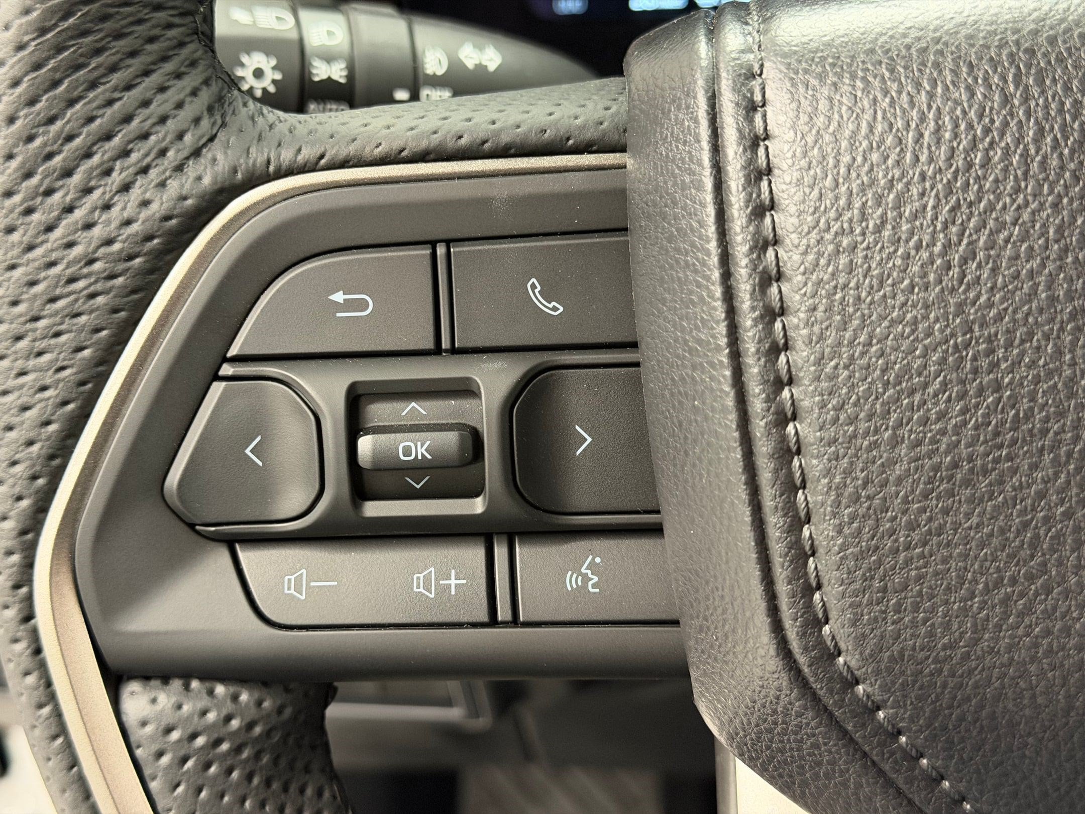 2026 Toyota Tundra Limited - Photo 14