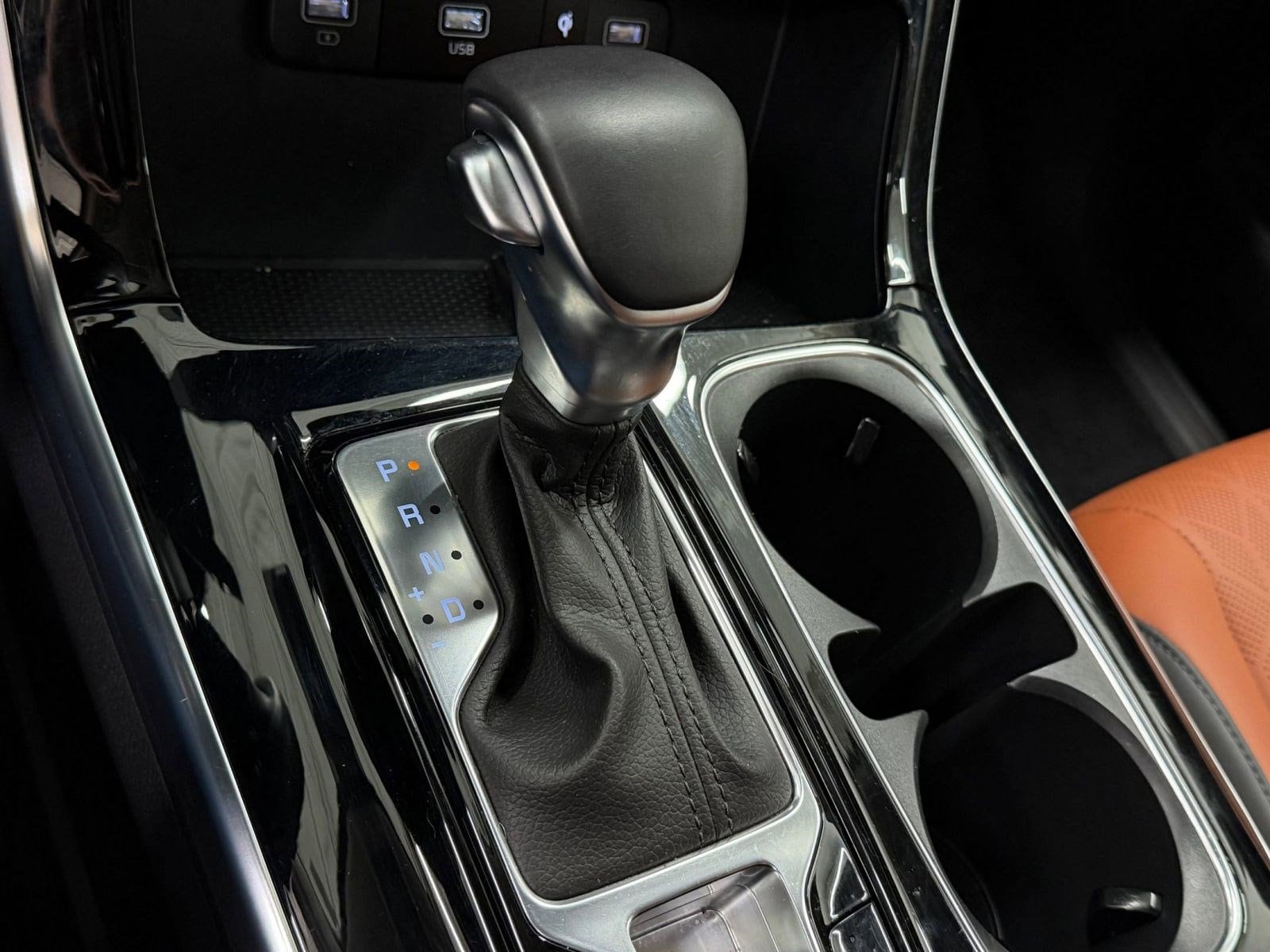 2024 Kia Carnival SX - Photo 14