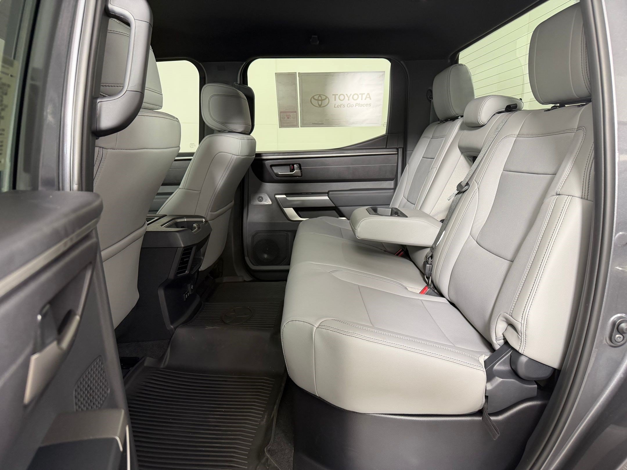 2026 Toyota Tundra SR5 - Photo 22