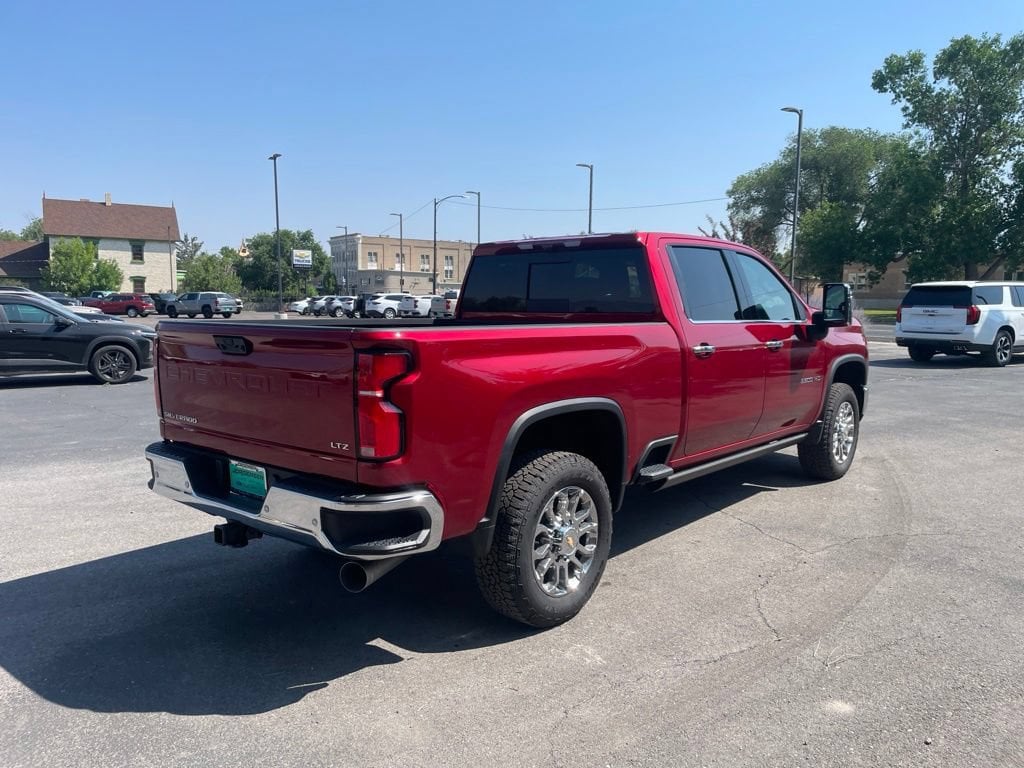 2026 Chevrolet Silverado 3500 HD LTZ - Photo 9