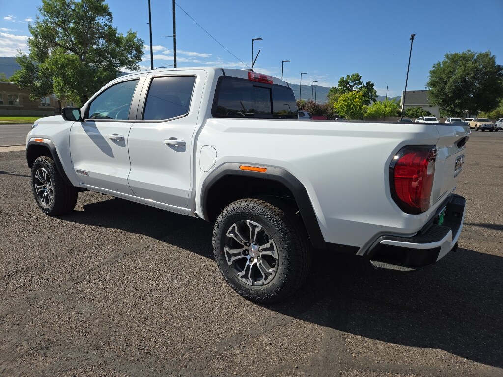 2025 Gmc Canyon AT4 photo 3