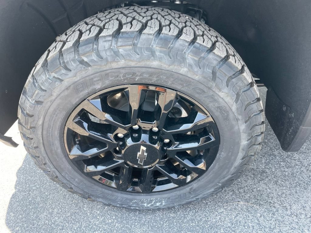 2026 Chevrolet Silverado 3500 HD LT - Photo 15