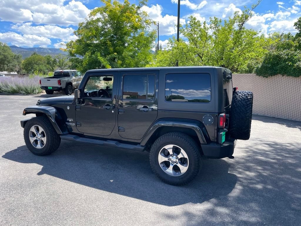 2017 Jeep Wrangler Unlimited Sahara - Photo 9