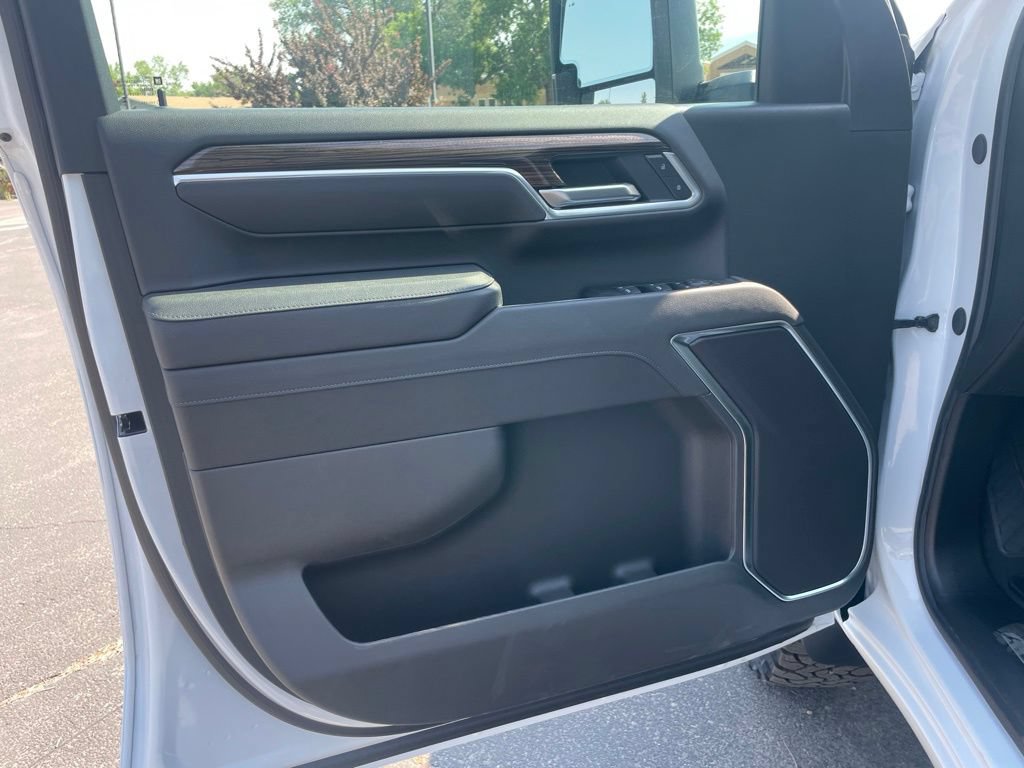 2026 Chevrolet Silverado 3500 HD LT - Photo 19