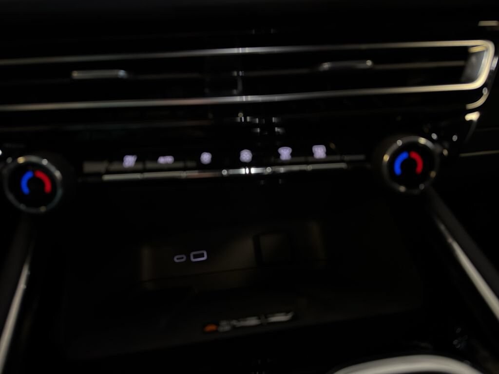 2026 Chevrolet Traverse LT - Photo 14