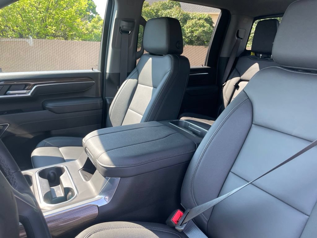 2026 Chevrolet Silverado 3500 HD LT - Photo 21
