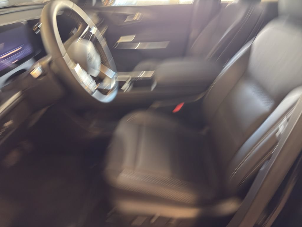 2026 Chevrolet Traverse LT - Photo 15