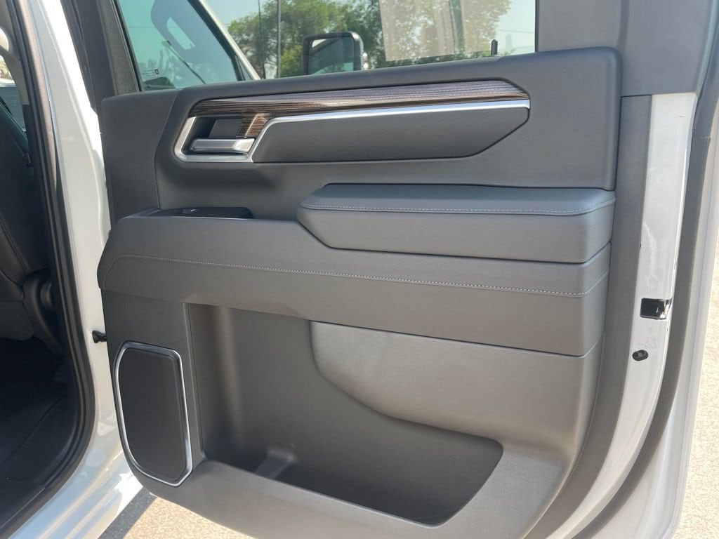 2026 Chevrolet Silverado 3500 HD LT - Photo 34