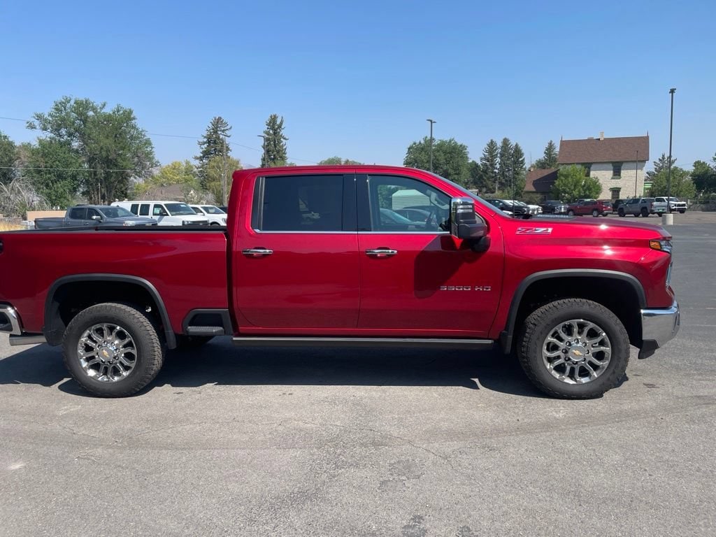 2026 Chevrolet Silverado 3500 HD LTZ - Photo 7