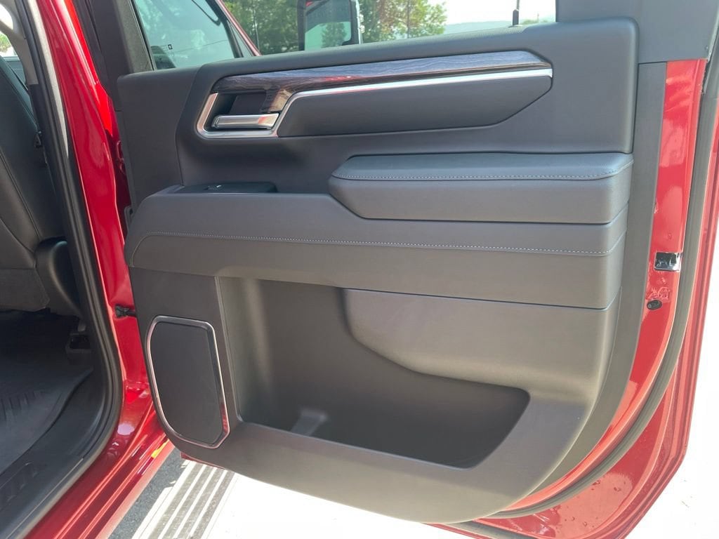 2026 Chevrolet Silverado 3500 HD LTZ - Photo 38